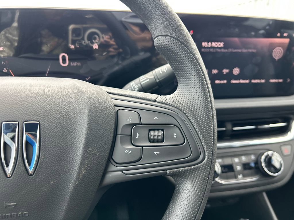 New 2026 Buick Envista Preferred FWD image 21