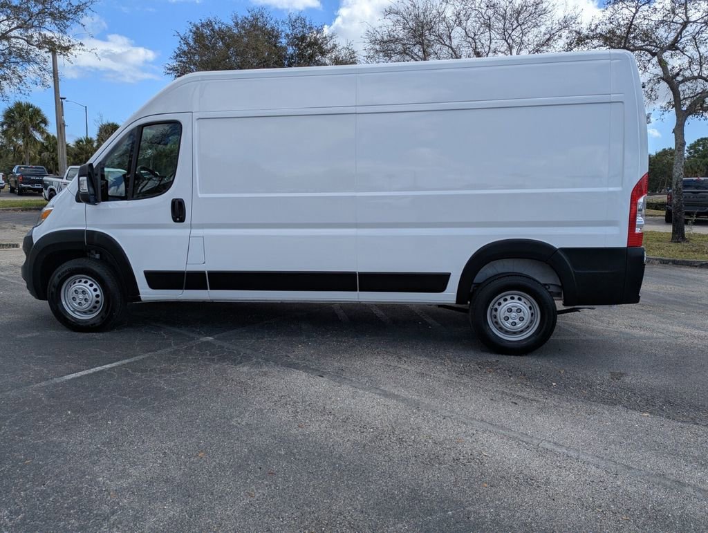 Used 2025 RAM ProMaster 2500 w/ Convenience Group image 8