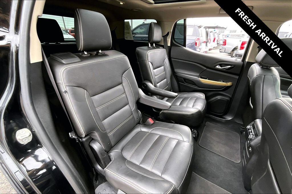 Used 2019 GMC Acadia Denali w/ Technology Package FWD image 23
