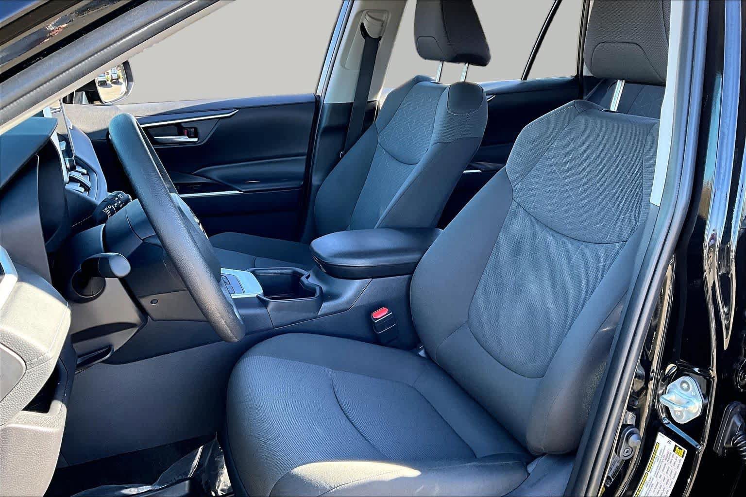 Certified 2025 Toyota RAV4 XLE AWD/4WD image 7