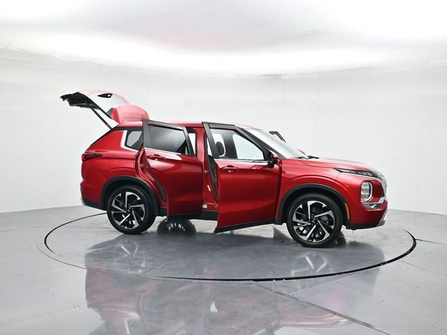 Used 2024 Mitsubishi Outlander SE image 54