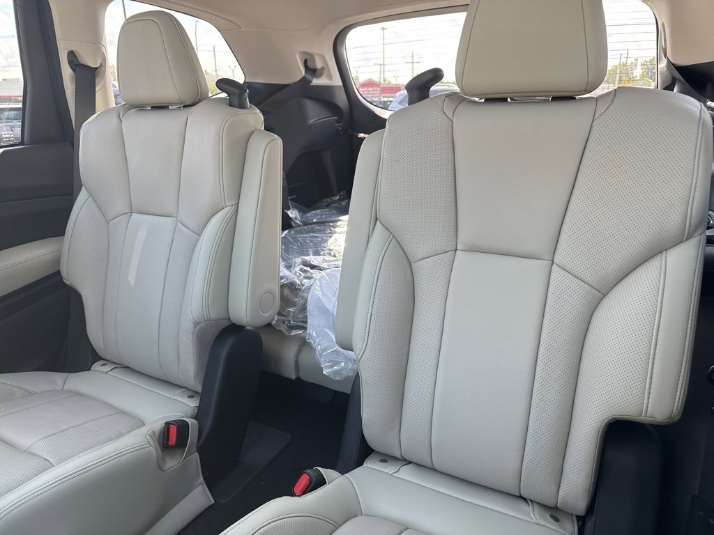 New 2025 Subaru Ascent Limited image 23