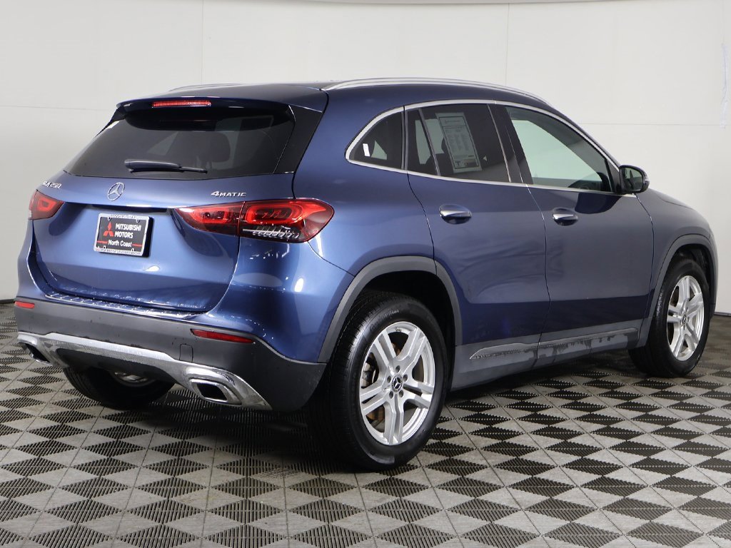 Used 2023 Mercedes-Benz GLA 250 4MATIC w/ Premium Package image 9