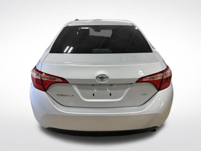 Used 2017 Toyota Corolla LE image 4