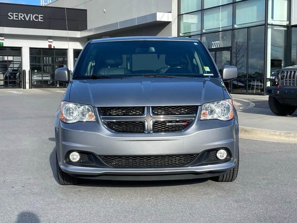 Used 2019 Dodge Grand Caravan SXT image 2