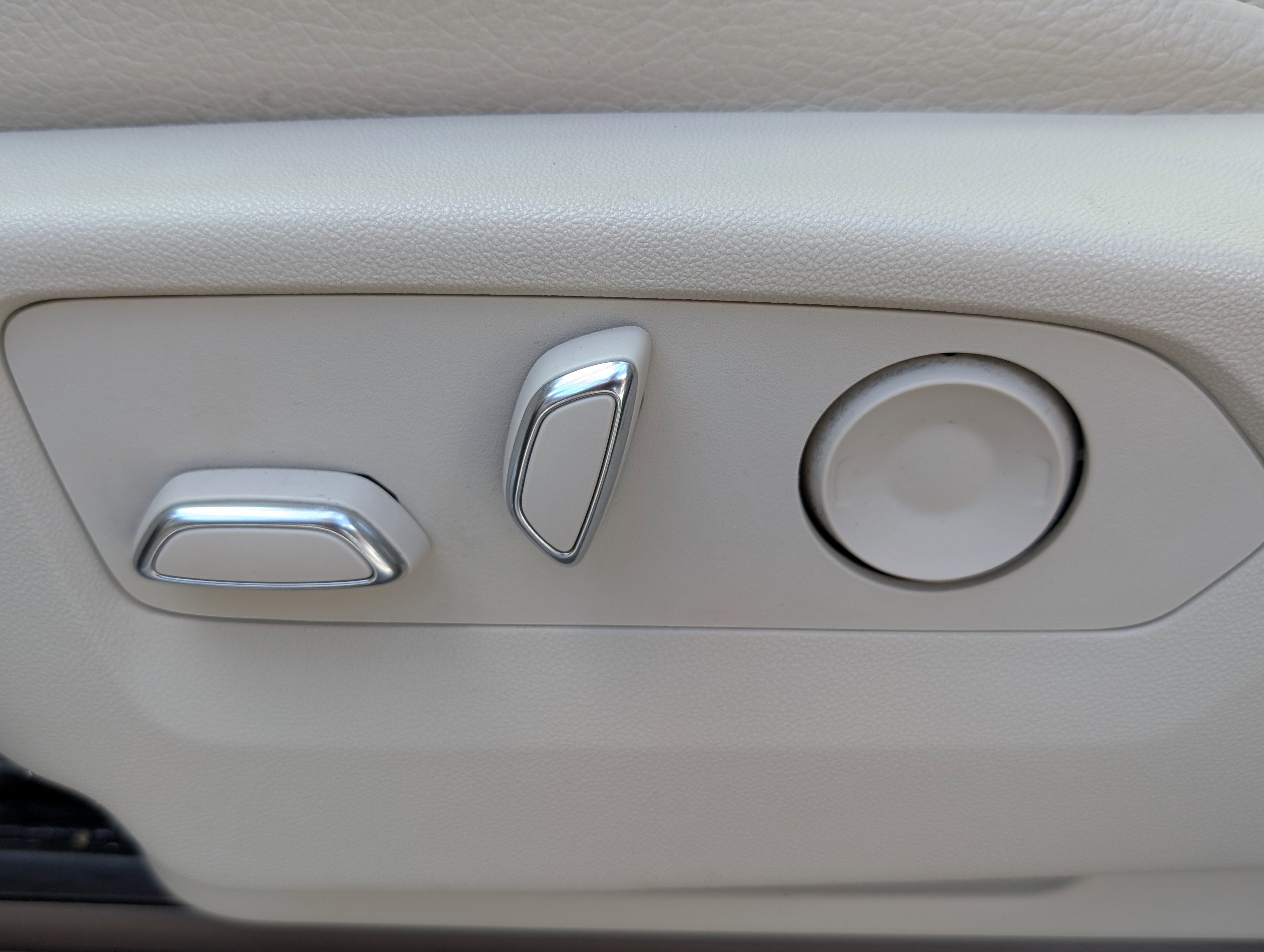 Used 2022 GMC Yukon Denali w/ Max Trailering Package image 24