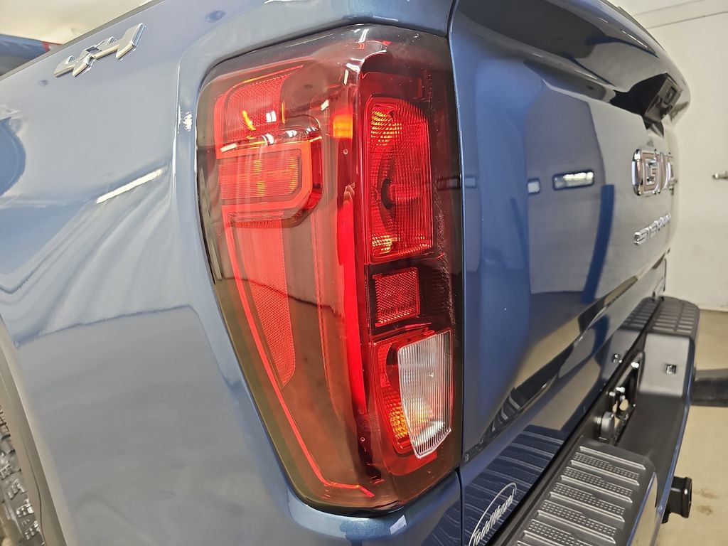 Certified 2025 GMC Sierra 1500 Elevation image 36