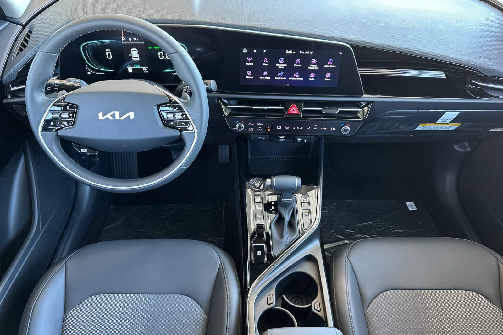 New 2026 Kia Niro EX FWD image 13