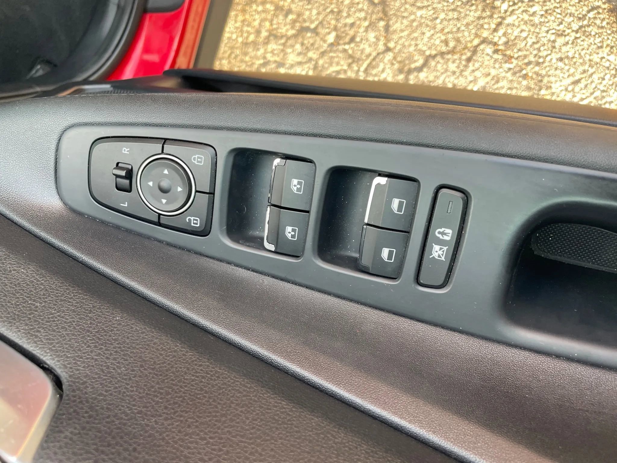 Used 2020 Hyundai Santa Fe SEL image 16