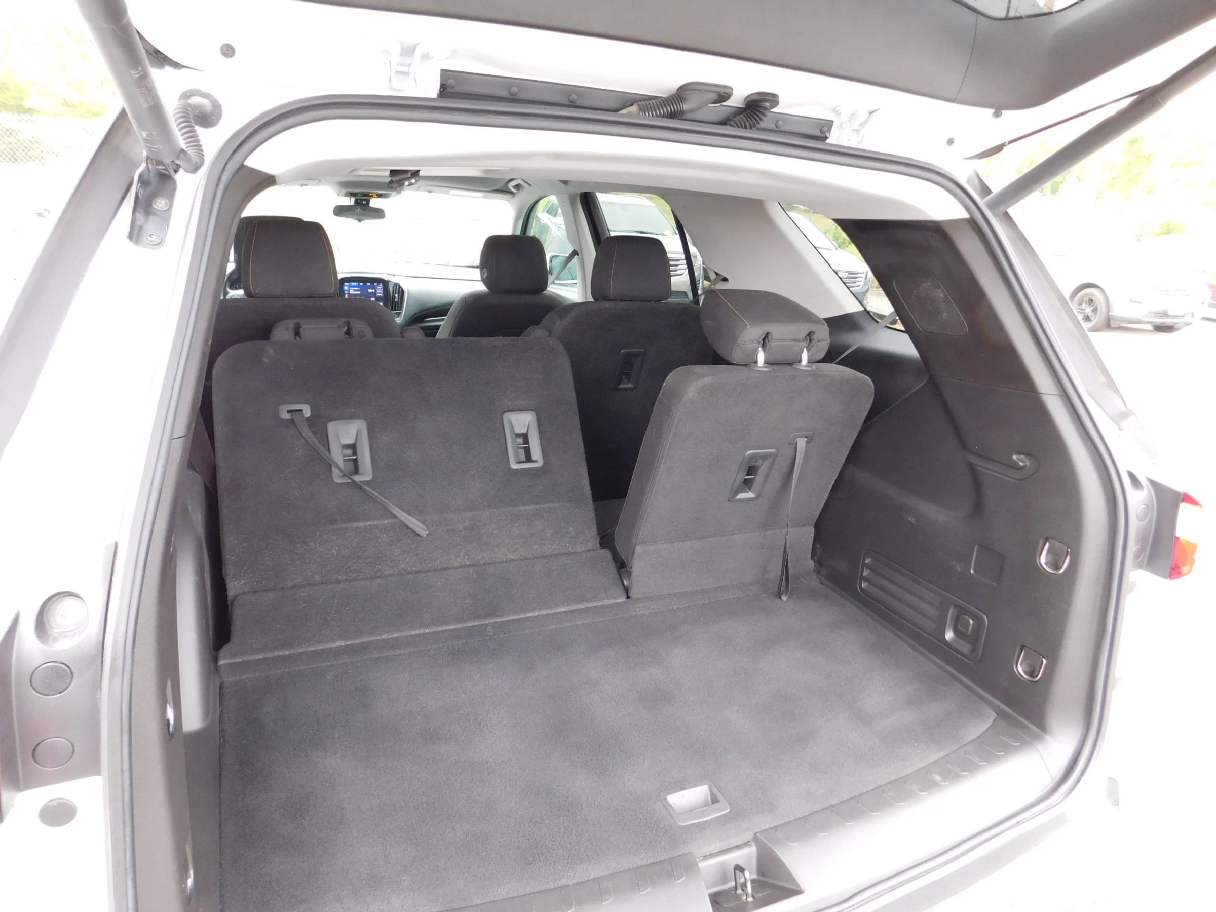 Used 2021 Chevrolet Traverse LT FWD image 7