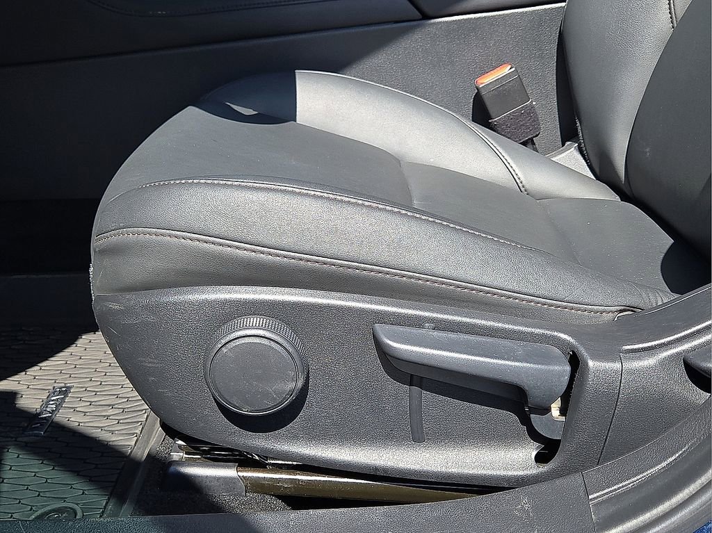 New 2025 MAZDA MAZDA3 s image 23