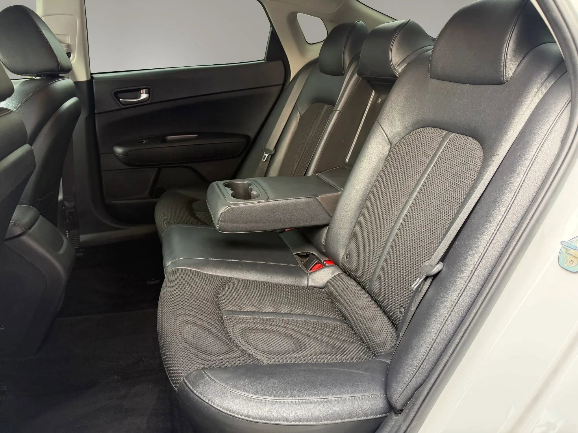 Used 2020 Kia Optima S image 33