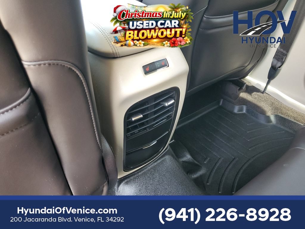 Used 2017 Lincoln MKC Reserve w/ Lincoln MKC Climate Package AWD/4WD image 16