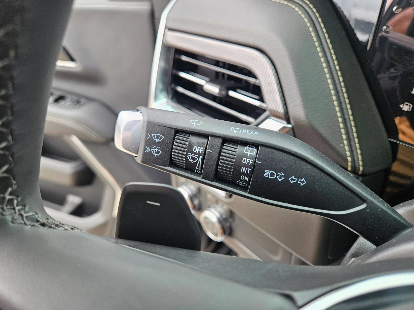 New 2026 GMC Yukon Elevation AWD/4WD image 14