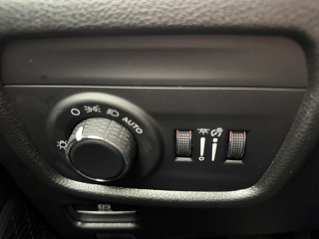 New 2026 Jeep Grand Cherokee Altitude AWD/4WD image 18