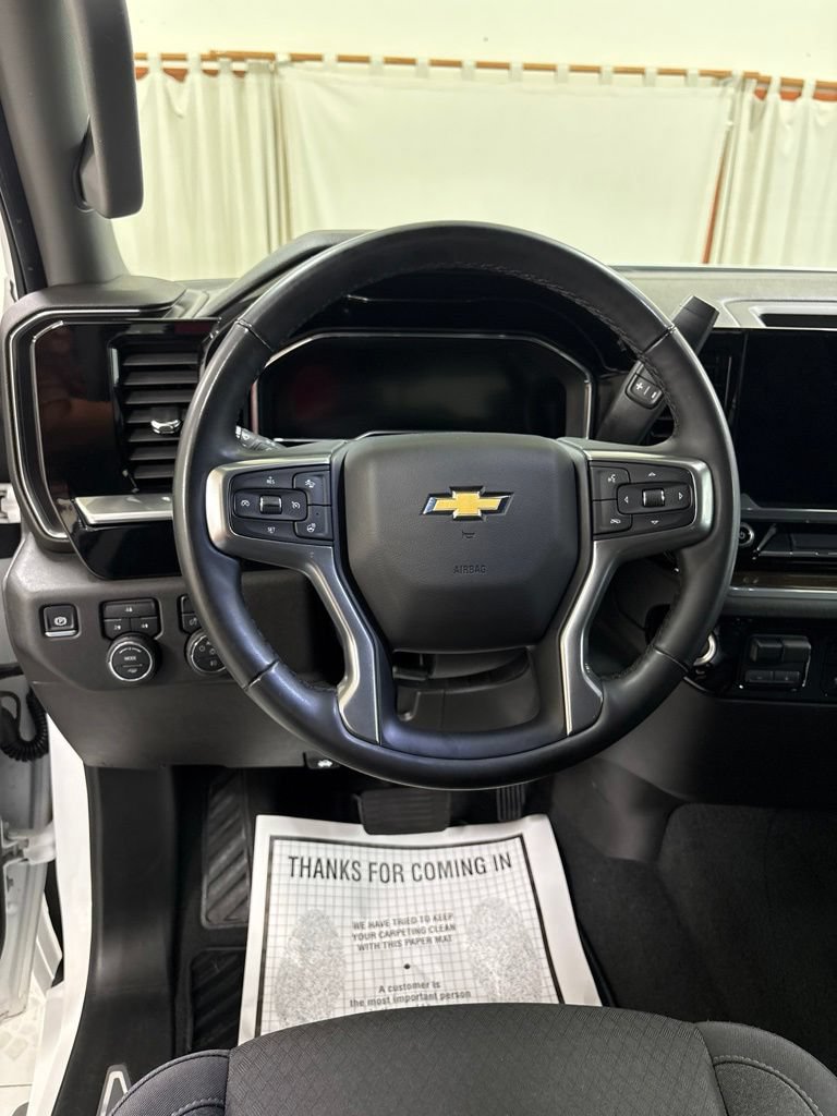 Used 2025 Chevrolet Silverado 2500 LT w/ Convenience Package AWD/4WD image 12