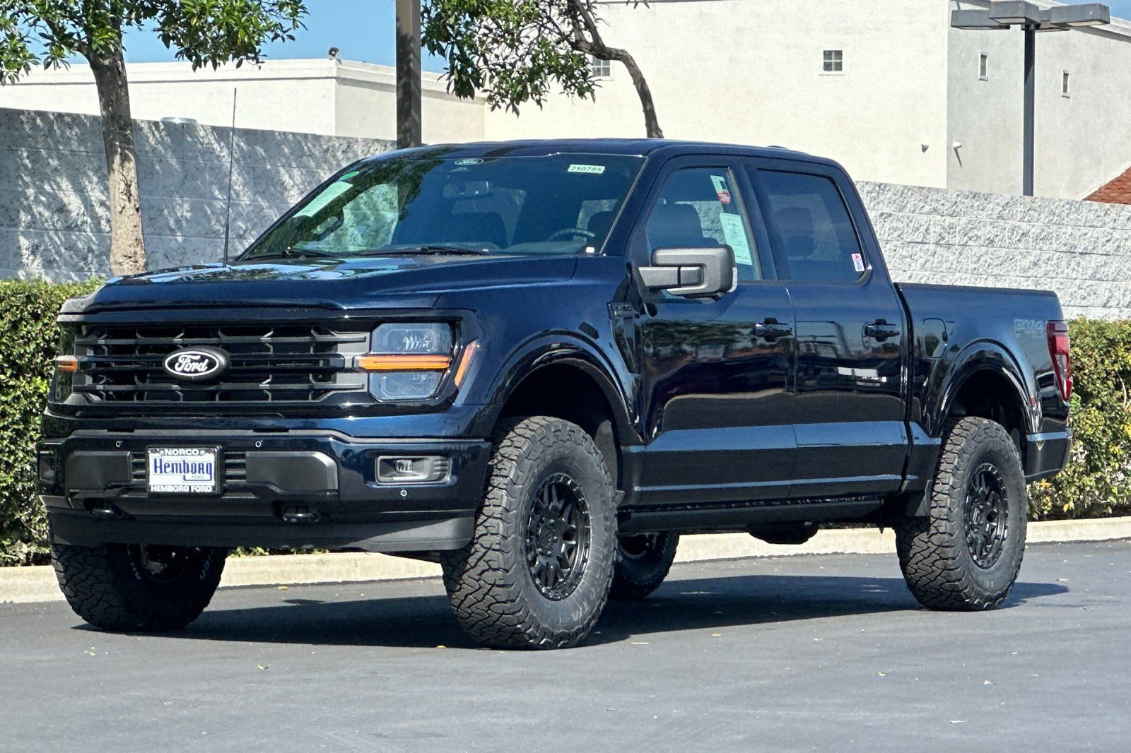 New 2025 Ford F150 XLT w/ Equipment Group 302A MID image 8