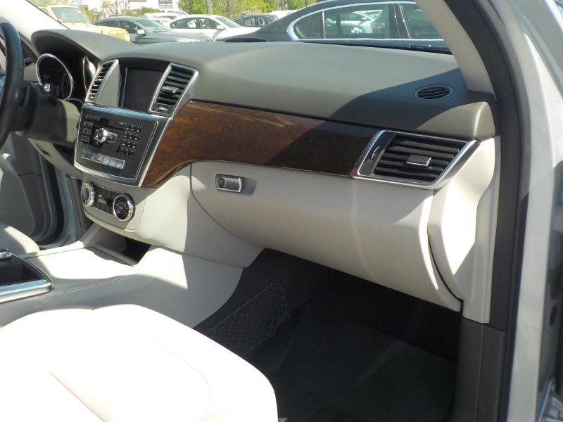 Used 2012 Mercedes-Benz ML 350 4MATIC image 25
