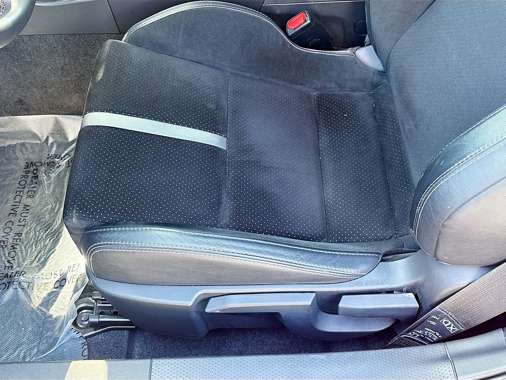 Used 2025 Toyota GR86 Premium w/ ALL Weather Mat Package (TMS) RWD image 18