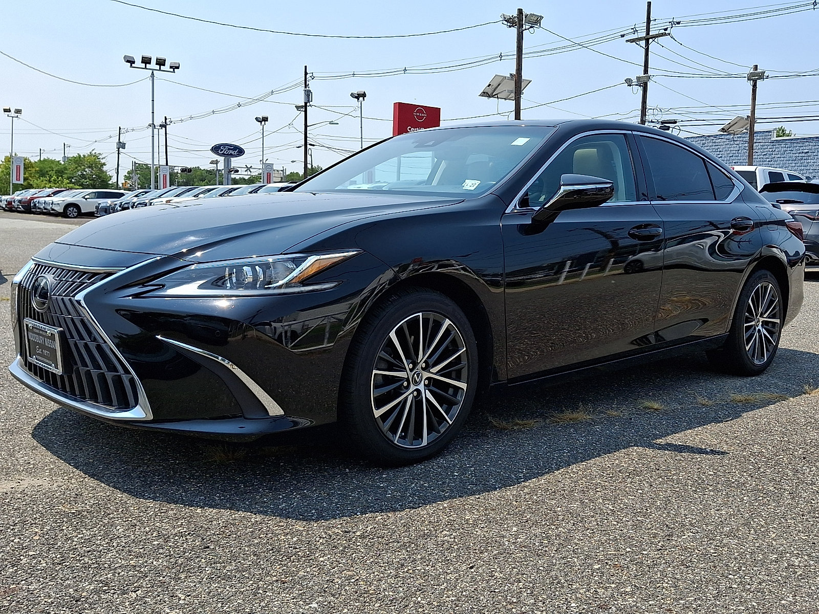 Used 2023 Lexus ES 250 w/ Premium Package AWD/4WD image 3