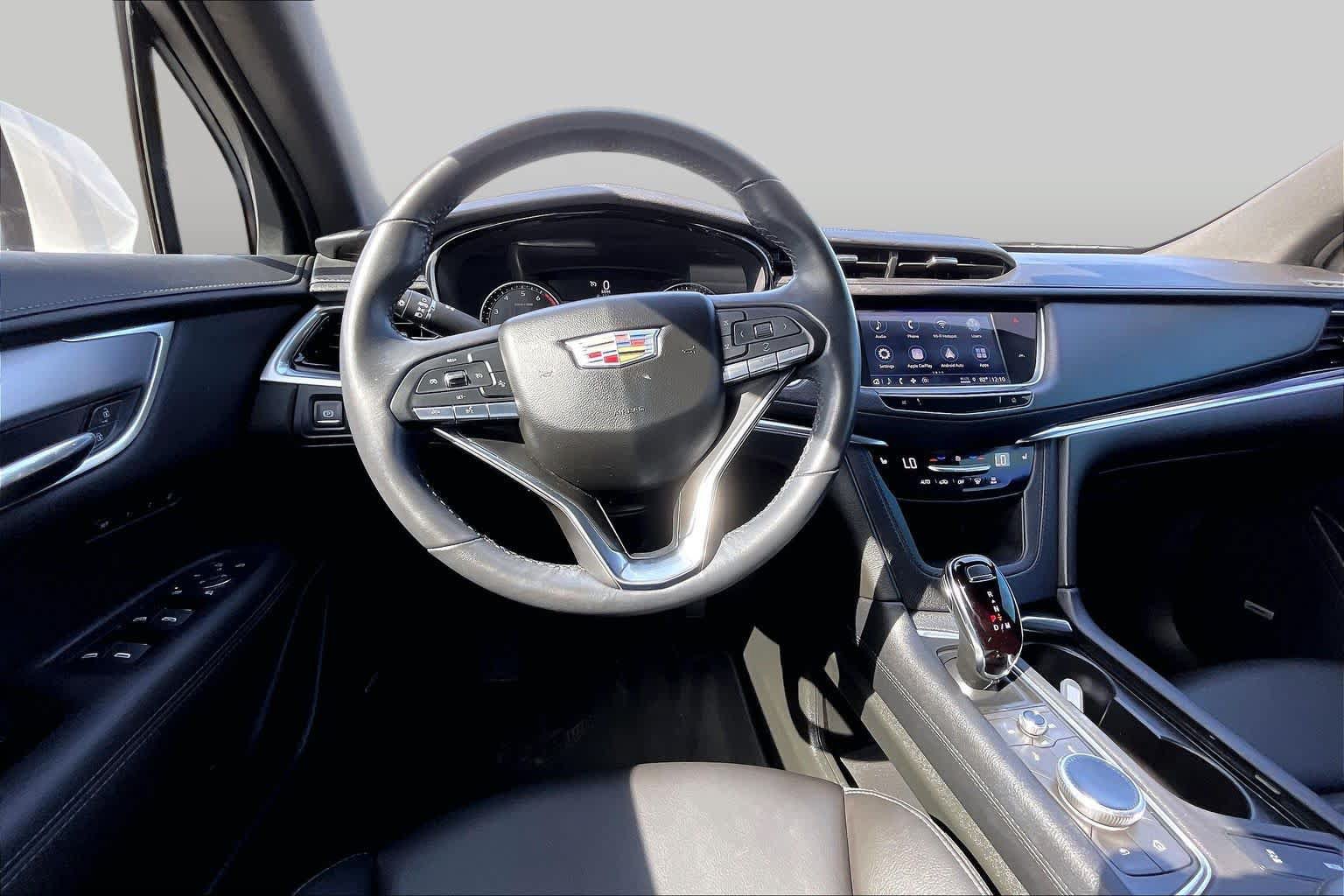 Used 2024 Cadillac XT6 Luxury FWD image 6