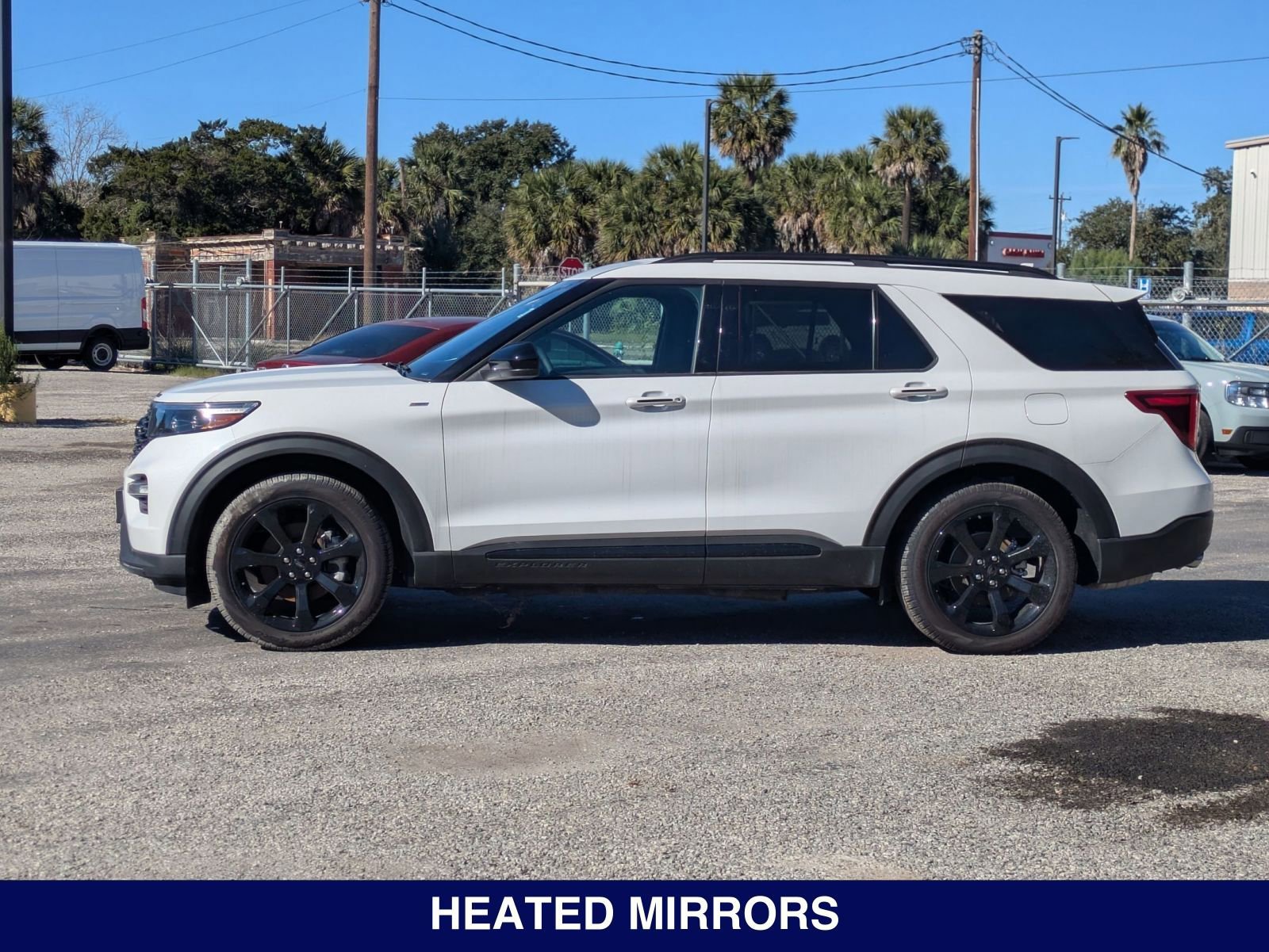 New 2024 Ford Explorer ST-Line w/ Class IV Trailer Tow Package image 9
