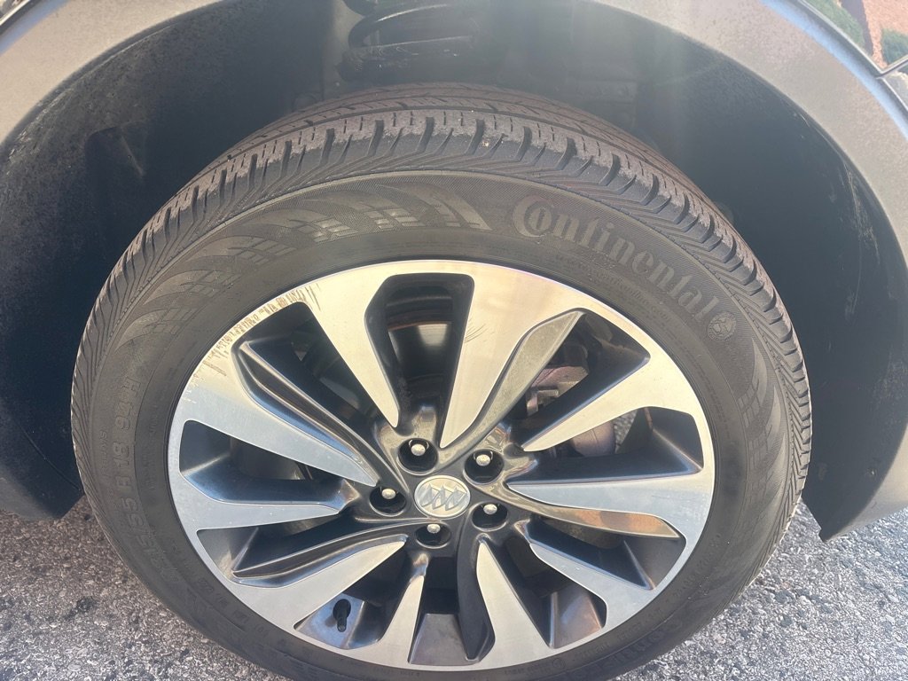 Used 2021 Buick Encore Preferred image 6