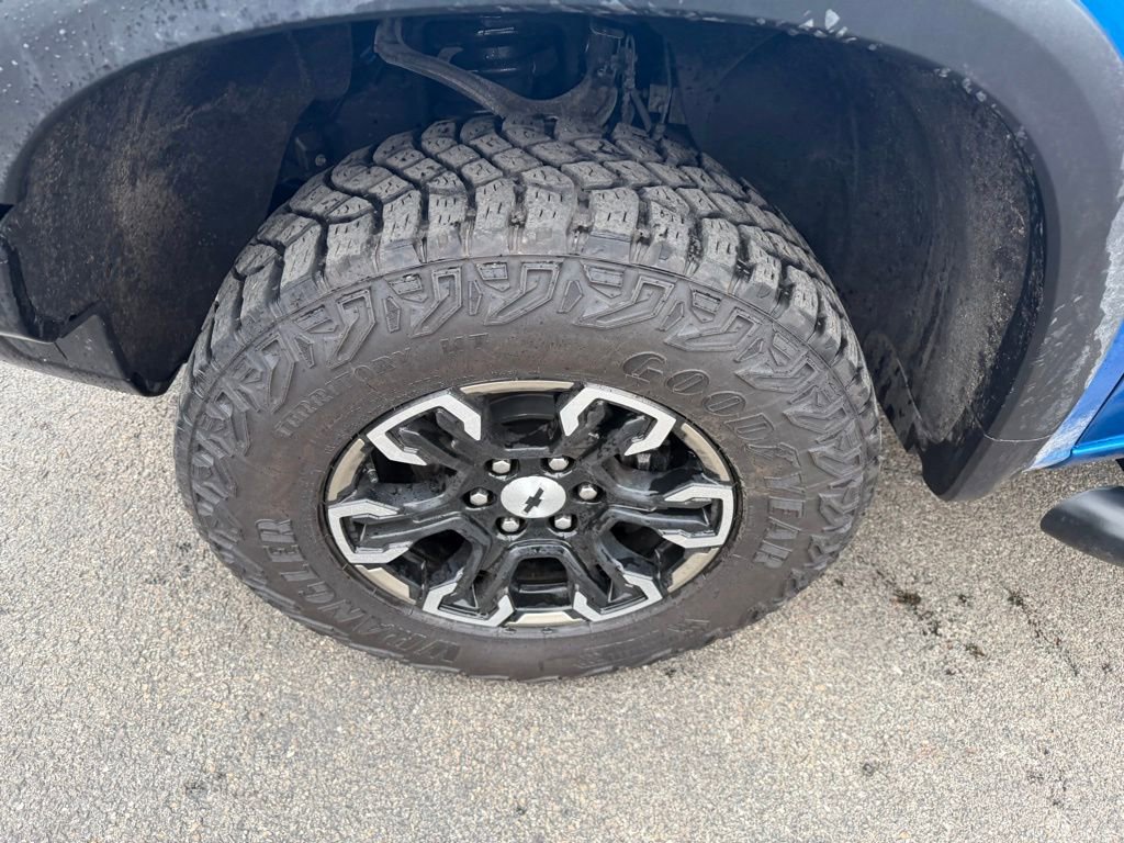 Used 2023 Chevrolet Silverado 1500 ZR2 w/ Technology Package image 12