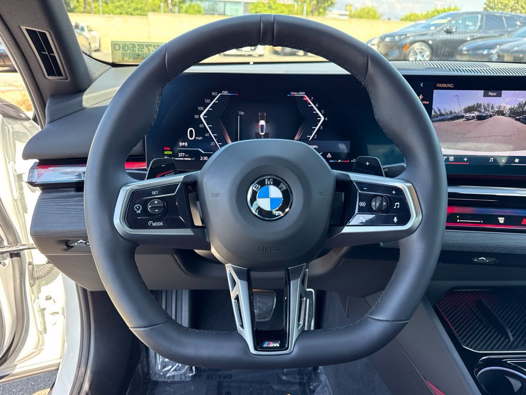 Used 2026 BMW 530i w/ M Sport Package RWD image 24