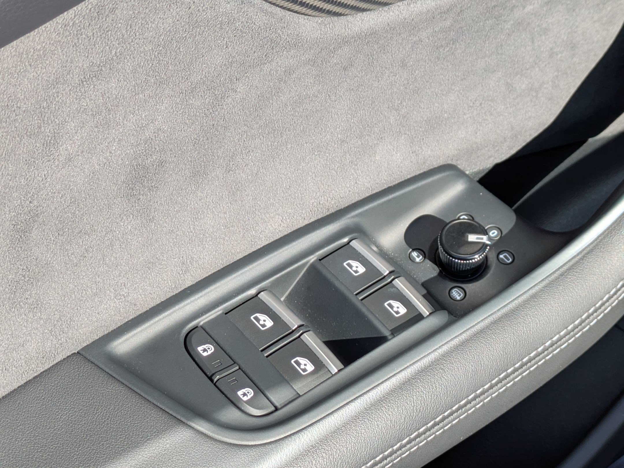 Certified 2024 Audi SQ8 Prestige image 11