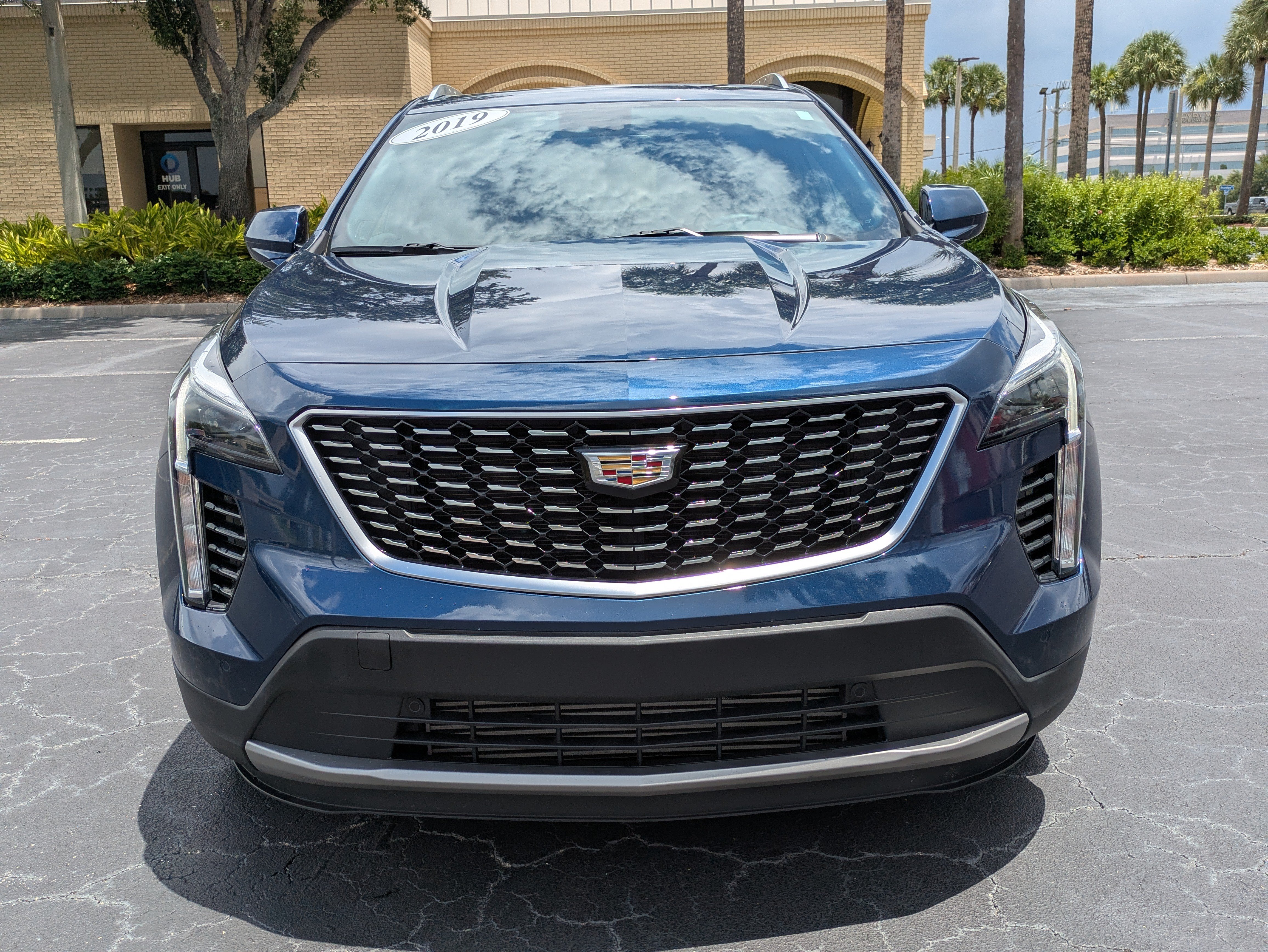 Used 2019 Cadillac XT4 Premium Luxury FWD image 8