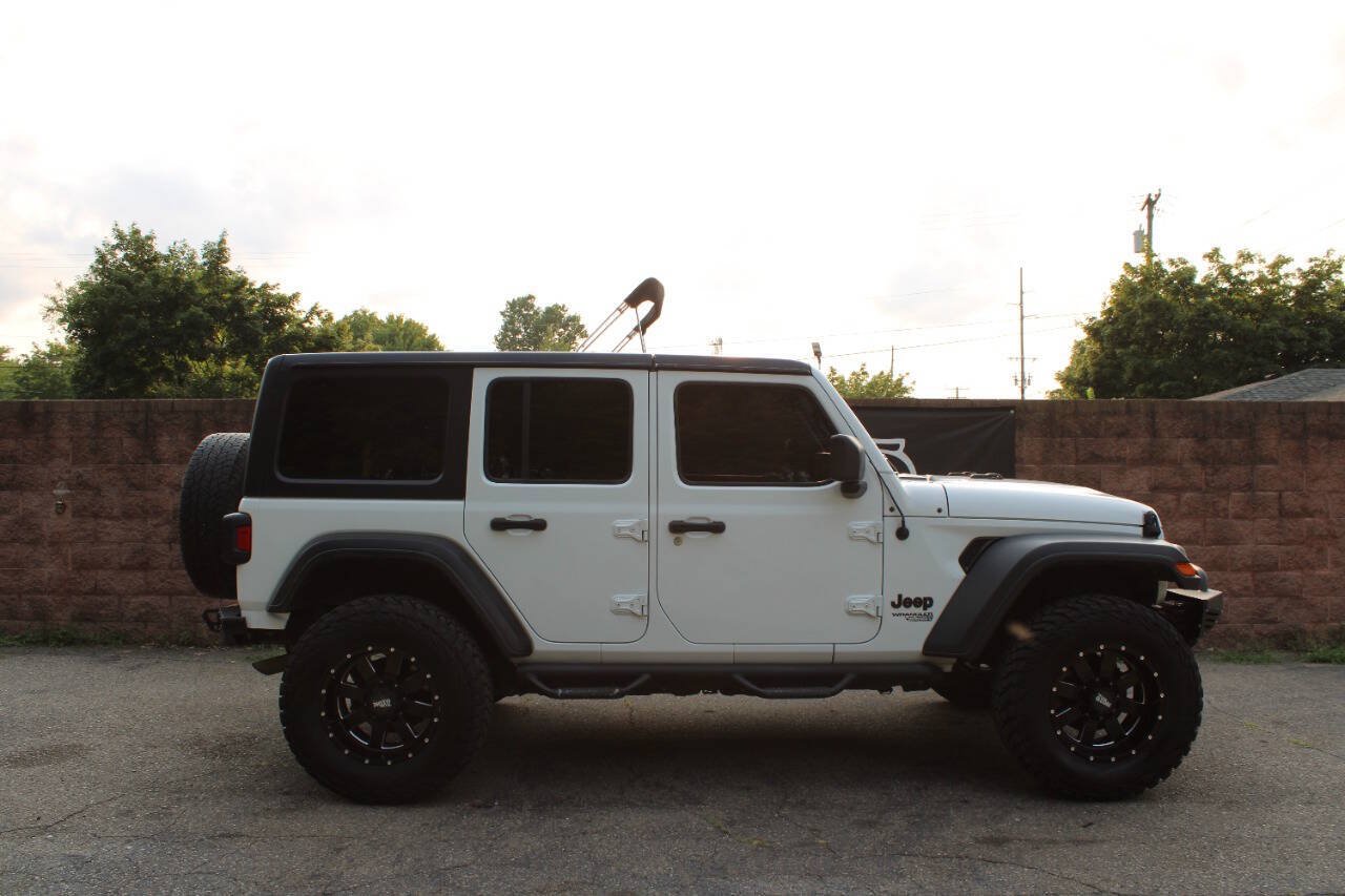 Used 2018 Jeep Wrangler Unlimited Sport S AWD/4WD image 5