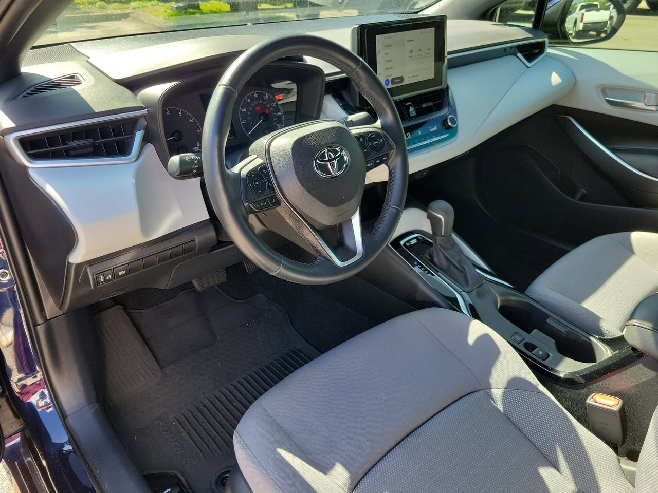 Used 2023 Toyota Corolla SE image 15
