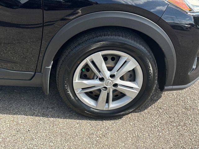 Certified 2024 Nissan Kicks S image 12