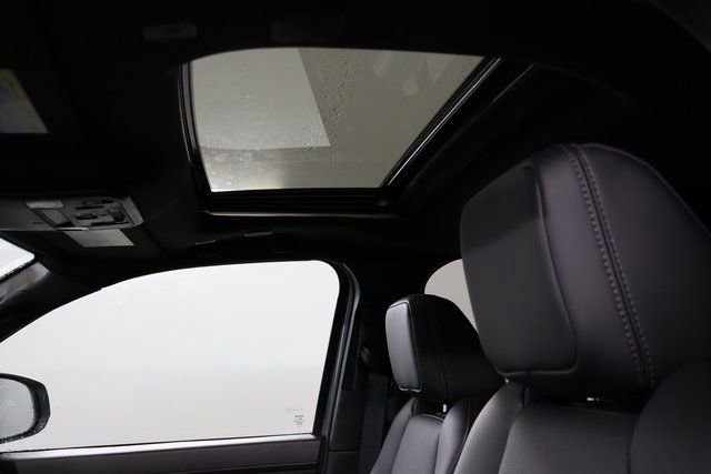 New 2025 Toyota Tacoma TRD Off-Road image 12