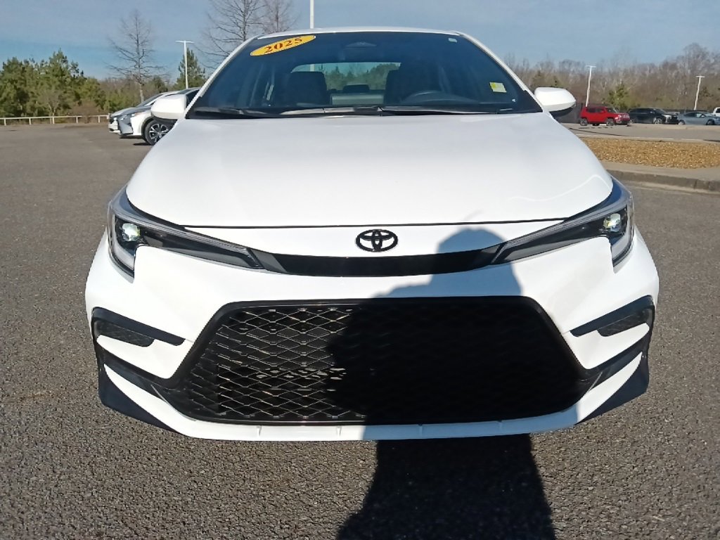 Used 2025 Toyota Corolla SE image 8