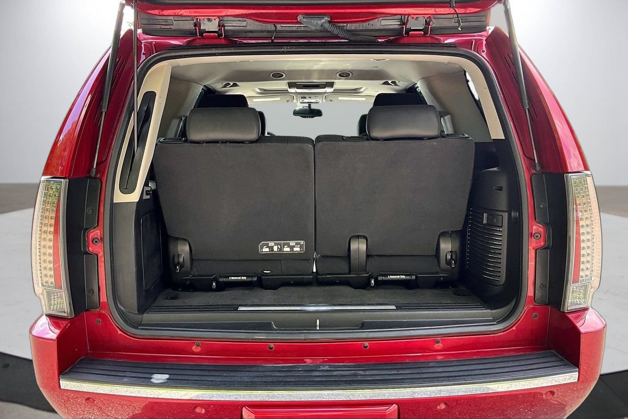 Used 2014 Cadillac Escalade Premium AWD/4WD image 27