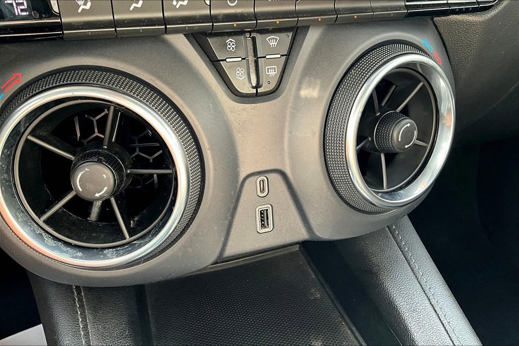 Used 2021 Chevrolet Blazer LT image 16