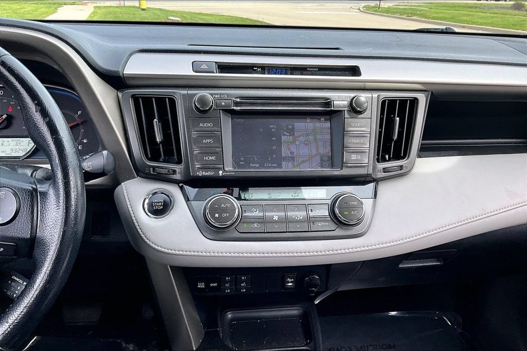 Used 2015 Toyota RAV4 Limited AWD/4WD image 19