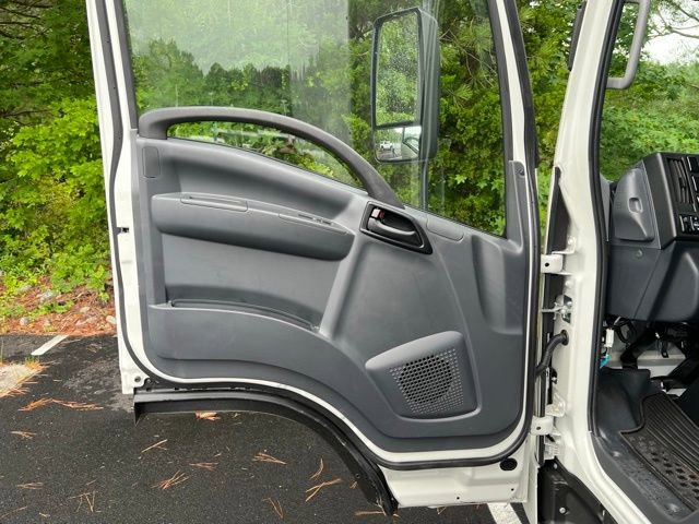 New 2025 Chevrolet Low Cab Forward image 8