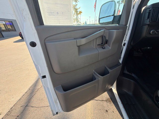 Used 2021 Chevrolet Express 2500 w/ Driver Convenience Package RWD image 38