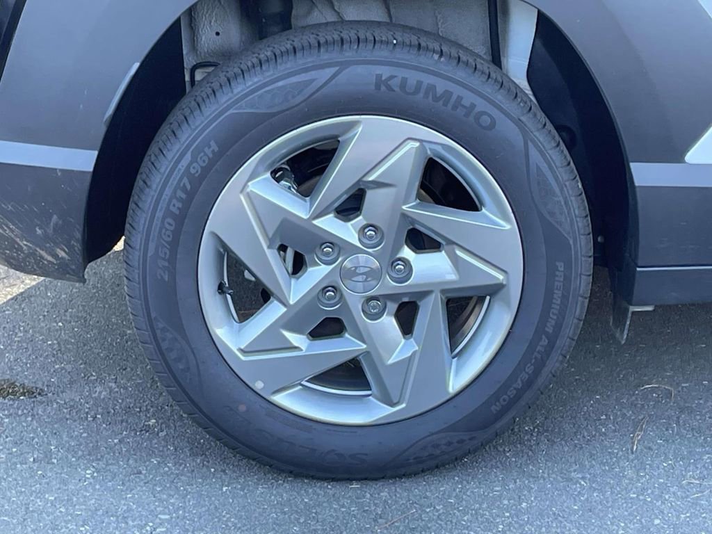 Used 2025 Hyundai Kona SE FWD image 7