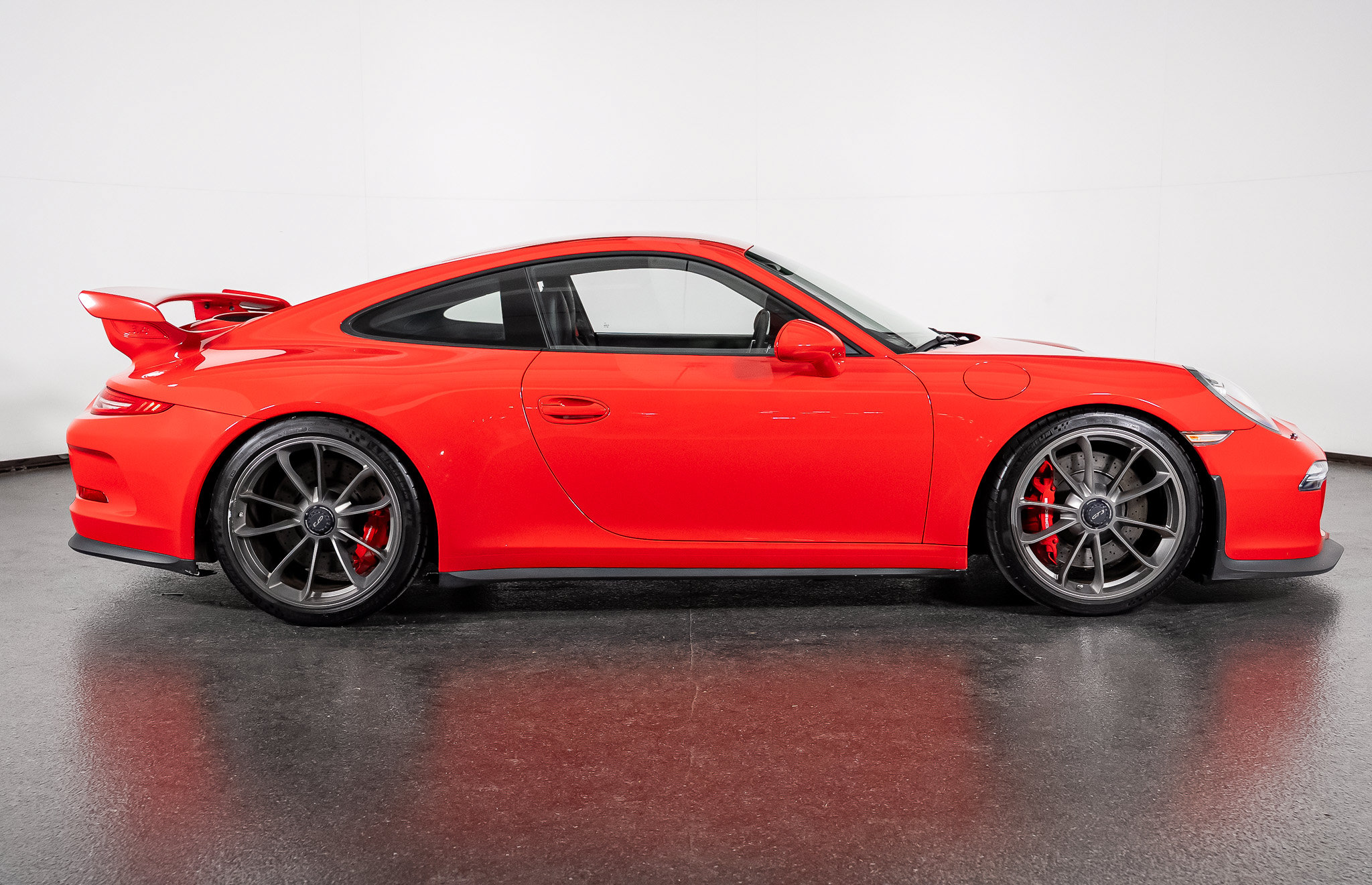 Used 2015 Porsche 911 GT3 RWD image 30