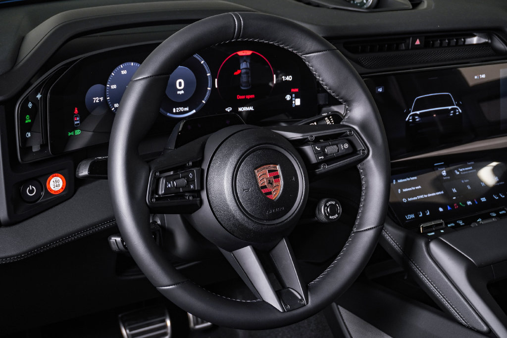 New 2026 Porsche Cayenne S AWD/4WD image 18