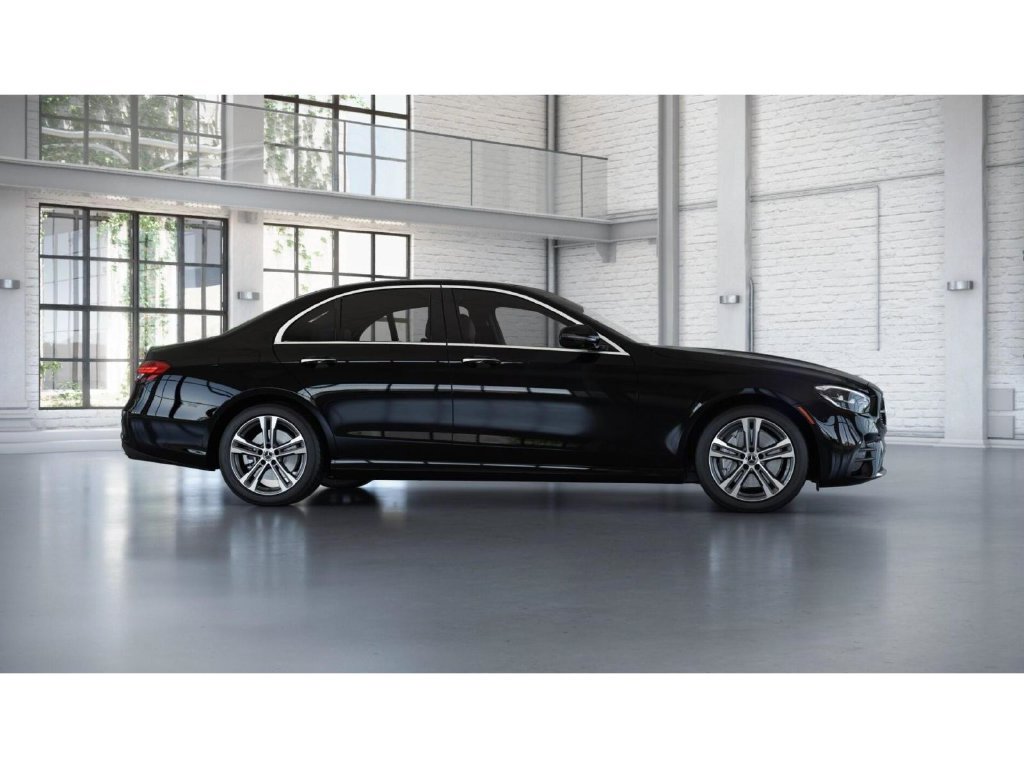 Used 2023 Mercedes-Benz E 350 4MATIC Sedan image 16