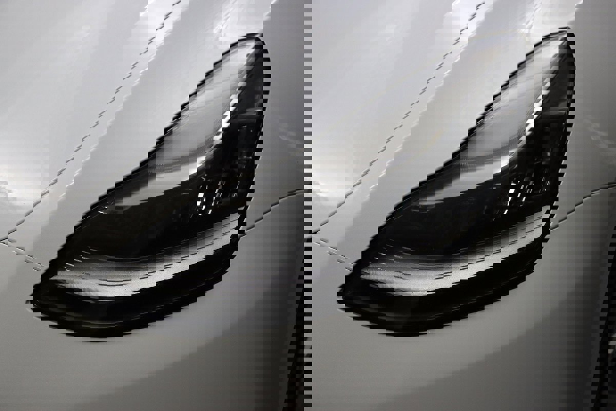 Used 2022 Tesla Model Y Long Range image 3