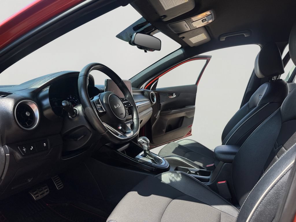 Used 2023 Kia Forte GT-Line w/ GT-Line Technology Package FWD image 9