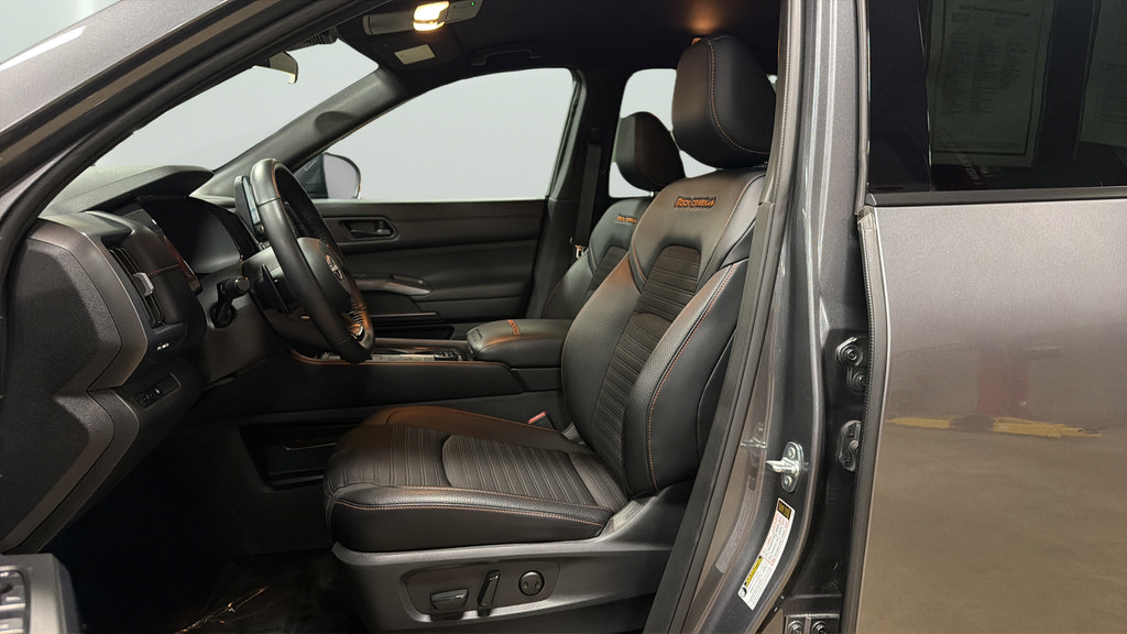 Used 2024 Nissan Pathfinder Rock Creek AWD/4WD image 23