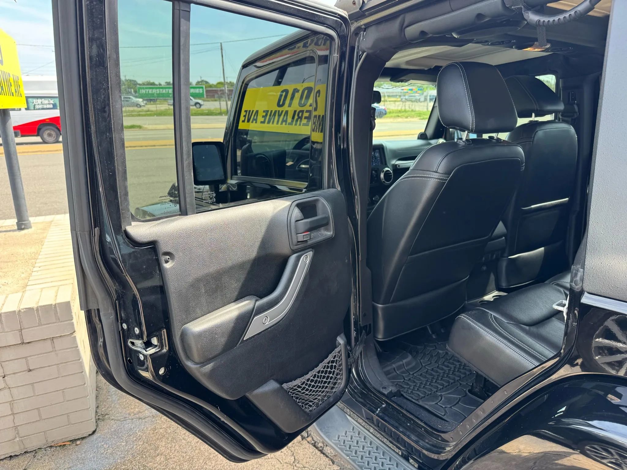 Used 2013 Jeep Wrangler Unlimited Sahara w/ Connectivity Group image 15