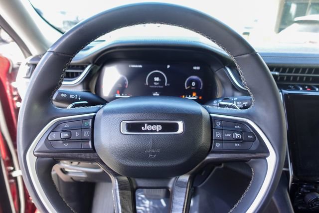 Used 2023 Jeep Grand Cherokee Limited image 12